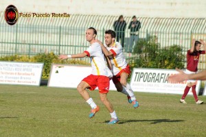 Esultanza di Isgrò, 2-0 sulla Castelbuonese