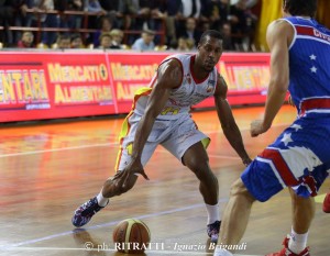 31 punti per Jevohn Shepherd (foto Brigandì)