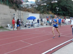 Arrivo 3000 siepi Davide Currò (Atletica Villafranca)