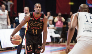 Jevohn Shepherd ha firmato in serie A con Varese