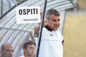 Il vice allenatore Raffaele Di Napoli, storico secondo di Campilongo