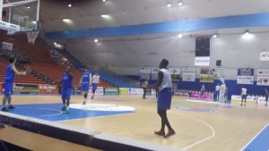 Cantù si allena al PalaFantozzi