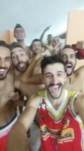 La gioia dei giocatori del Cocuzza