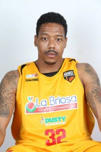 Intervento riuscito per Lenzelle Smith 
