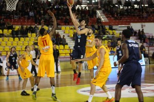 L'ex Maresca (Roma) al tiro