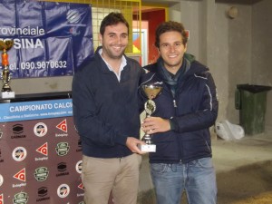 Andrea Argento premia il Contesse, secondo classificato