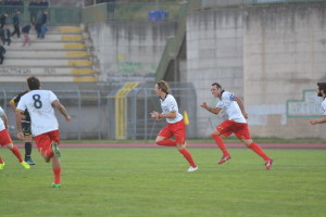 Cocuzza festeggia dopo il gol