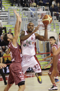 Tim Bowers (Ferentino) è in dubbio per la sfida di domenica con Barcellona