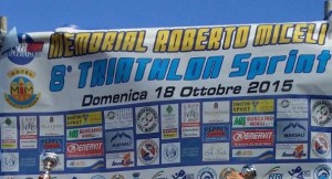 La locandina del Triathlon Sprint, giunto all'ottava edizione