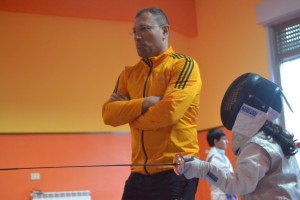 Il maestro Cutugno con i suoi giovani allievi 