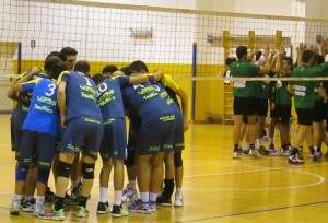 Partinico-Ottica Sottile Barcellona, le due squadre prima dell'inizio del match