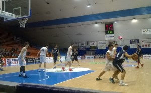 Adorno in azione al PalaFantozzi