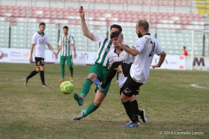 Tavares a caccia del pallone