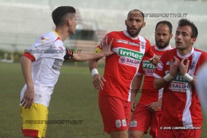 Grande agonismo, come in ogni derby