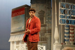 Pierfrancesco Favino in "Servo per due"