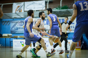 Catanoso nel cuore della difesa ospite