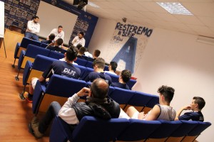Riunione tattica per i giocatori dell'Agatirno CdO