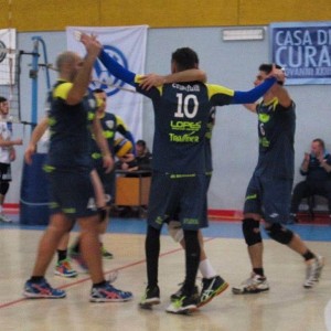 L'esultanza dell'Ottica Sottile Barcellona durante un match della passata stagione