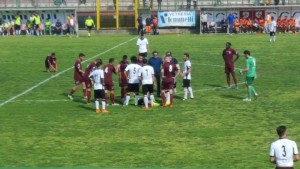 Aversa-Frattese: l'infortunio all'arbitro