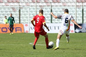 Il portoghese sulla sfera (foto Denaro)