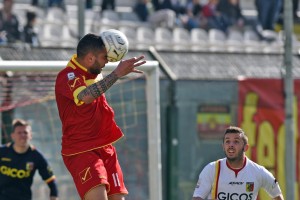 Un colpo di testa di Scardina
