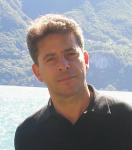 L'artista Michele D'Avenia