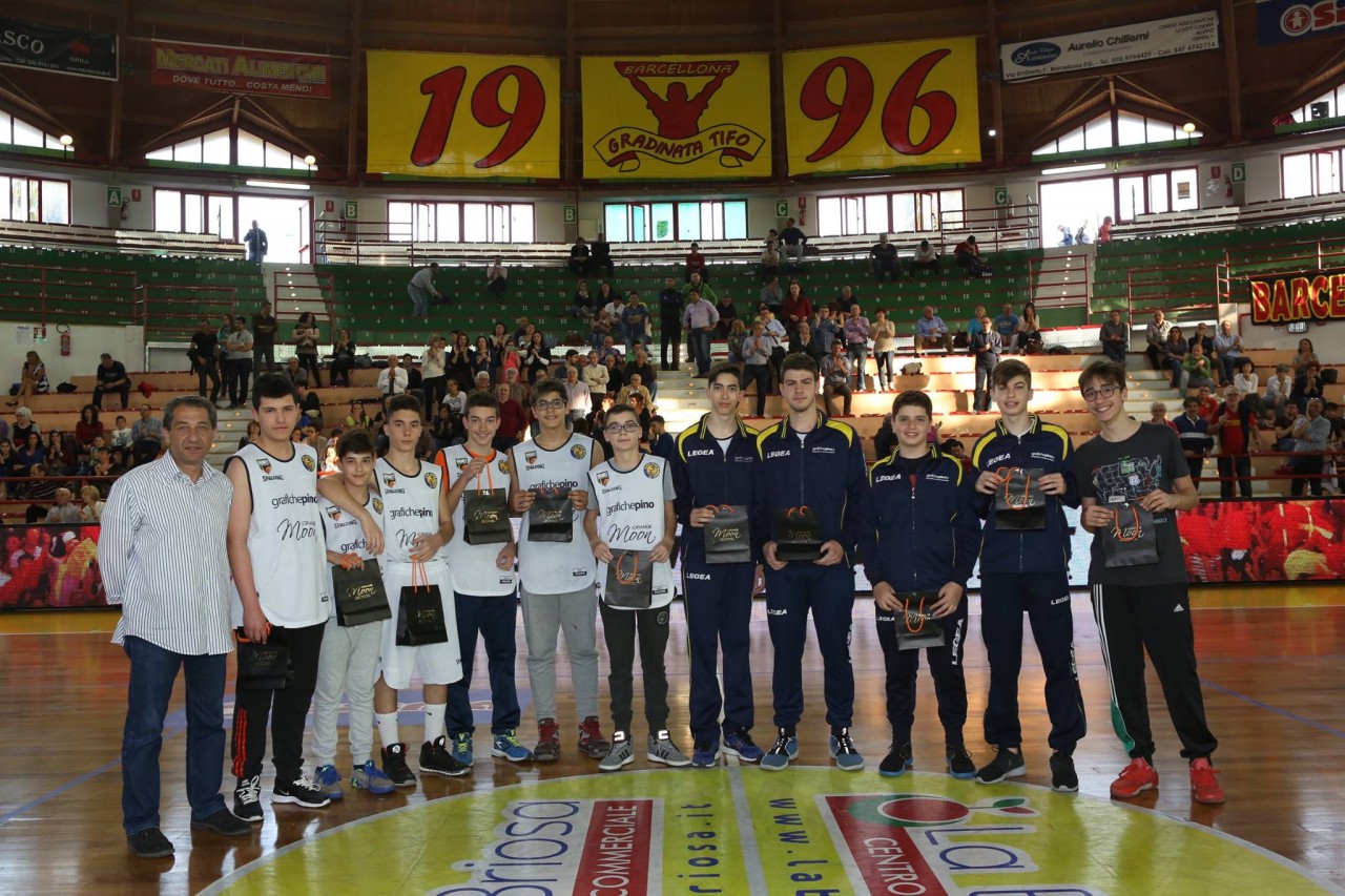 Il Basket Barcellona premia i giovani per i grandi successi del settore ...