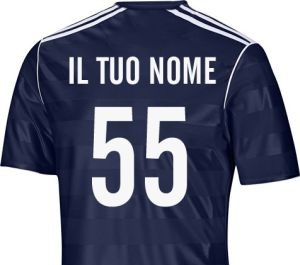 maglietta sportiva con il nome