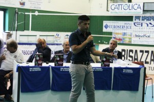 Giovanni Costantino, allenatore dell'Aland United femminile