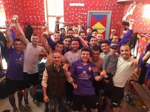 Selfie dopo aver vinto il campionato di Seconda Categoria