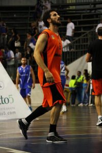 Emiliano Paparella con la maglia della Viola Reggio Calabria