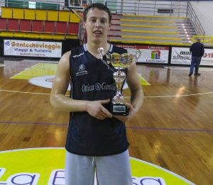 L'mvp con 31 punti Stefan Vukcevic (Orsa)