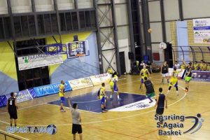 Fase di gioco Cestistica Torrenova-S. Agata