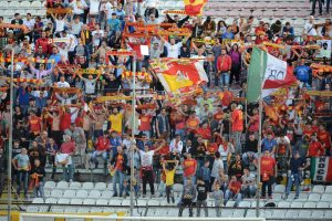 Una splendida veduta d'insieme della Curva Sud