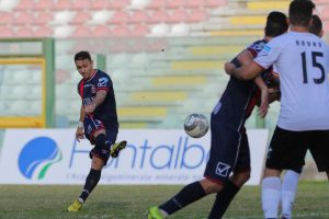 Tiscione ci prova su punizione