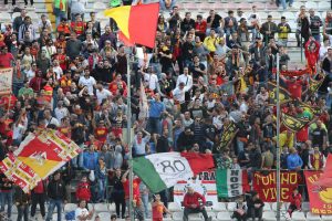 I tifosi in curva (foto Denaro)
