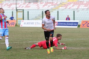 Madonia firma l'1-0 (foto Denaro)