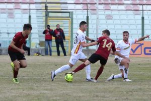 Milinkovic ostacolato da Possenti (foto Denaro)