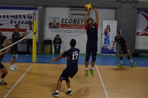 Maurizio Schifilliti in palleggio
