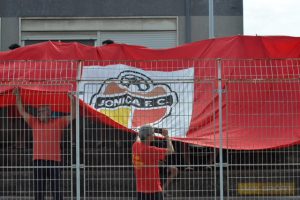Gli spalti dello stadio di Santa Teresa Riva in occasione dell'esordio della Jonica in Eccellenza