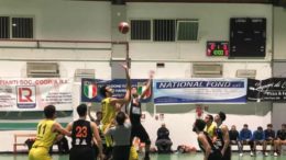 Palla a due Mascalucia Amatori Basket Messina