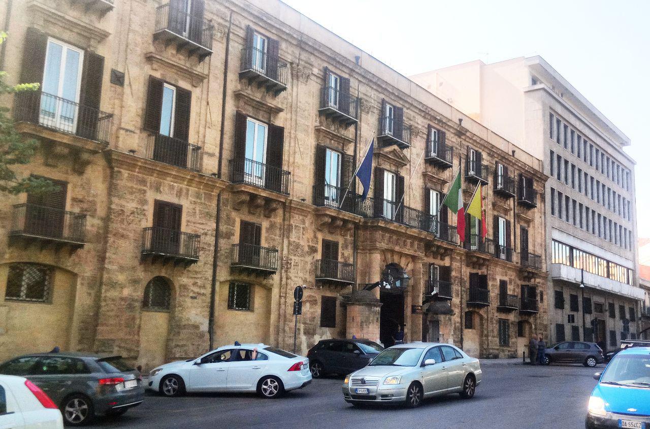 Palazzo d'Orleans, a Palermo, è sede della presidenza della Regione (foto  Live Sicilia)