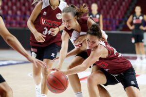 Anna Rescifina in campo con la Reyer Venezia