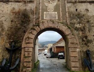 porta spagnola