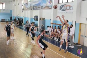 Castanea Basket