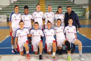 Alma Patti ko all'esordio