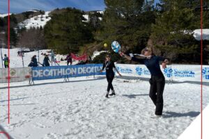Snow Tennis