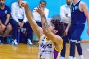 Castanea Basket Messina