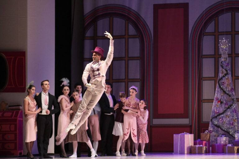 Il Balletto di Milano torna sul palcoscenico del Teatro Vittorio Emanuele con “Lo Schiaccianoci”