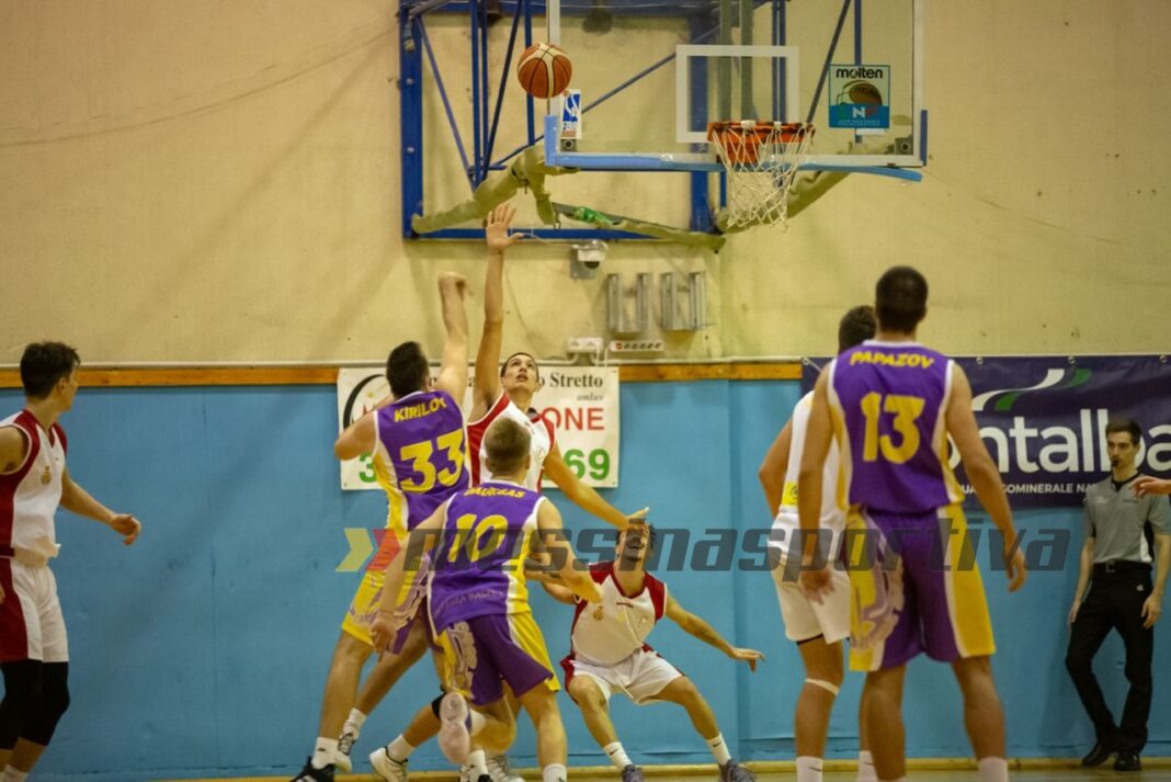 Castanea Basket Messina